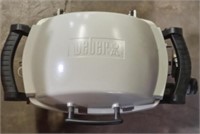 (O) Webber propane Portable grill with