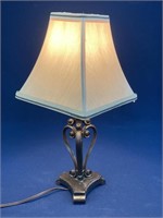 Table lamp with shade, has stains on the shade 18
