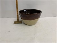 Stoneware mixing bowl
