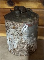 SMALL VNT. ANTIQUE METAL GAS CAN