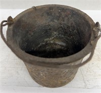 Cast-iron melting pot