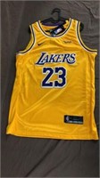 Lakers James Jersey sz50 w/tags