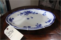 Vintage gorgeous blue and white plate