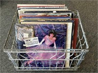 Record Albums in Crate


(Contents unverified)