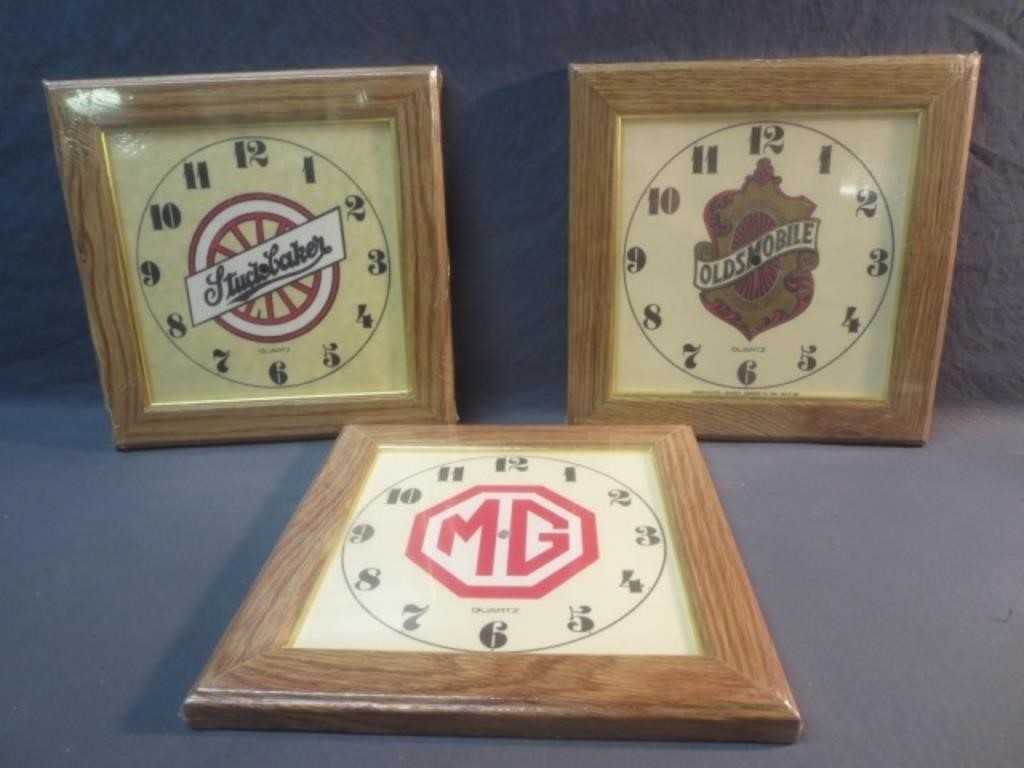 Clocks Without The Clocks : (3 )Vintage Bar Clock