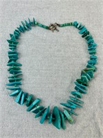 Turquoise Stone 9in Closure Necklace