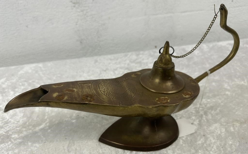 Vintage Brass Geanie Lamp