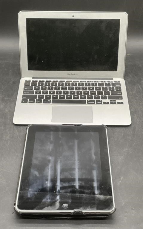 (JL) MacBook Air Model A1465 and Apple IPad Model