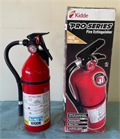 W - KIDDE PROSERIES FIRE EXTINGUISHER (G117)