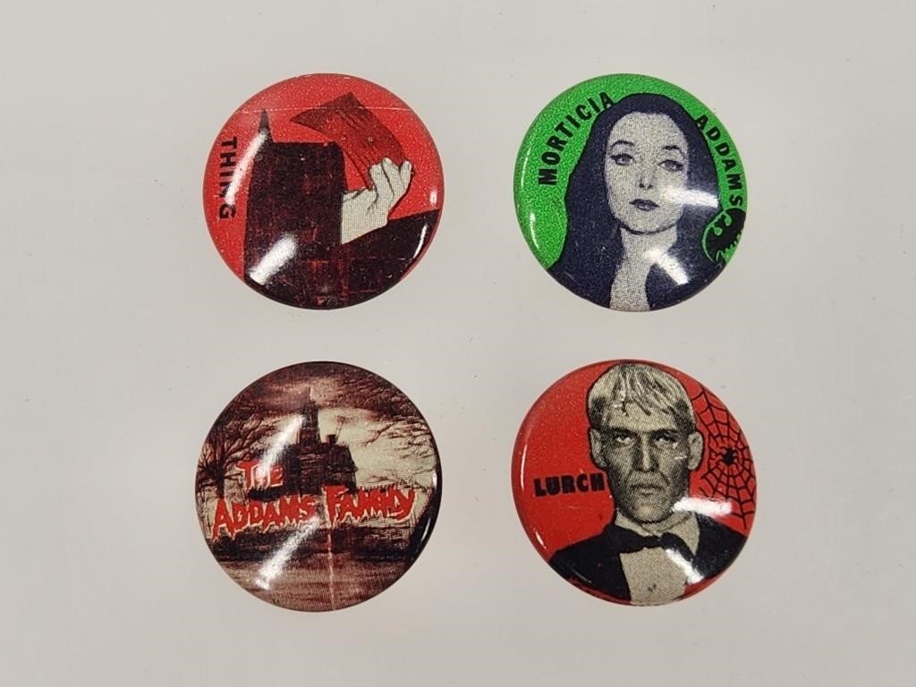 4) VINTAGE THE ADDAMS FAMILY PINBACK BUTTONS