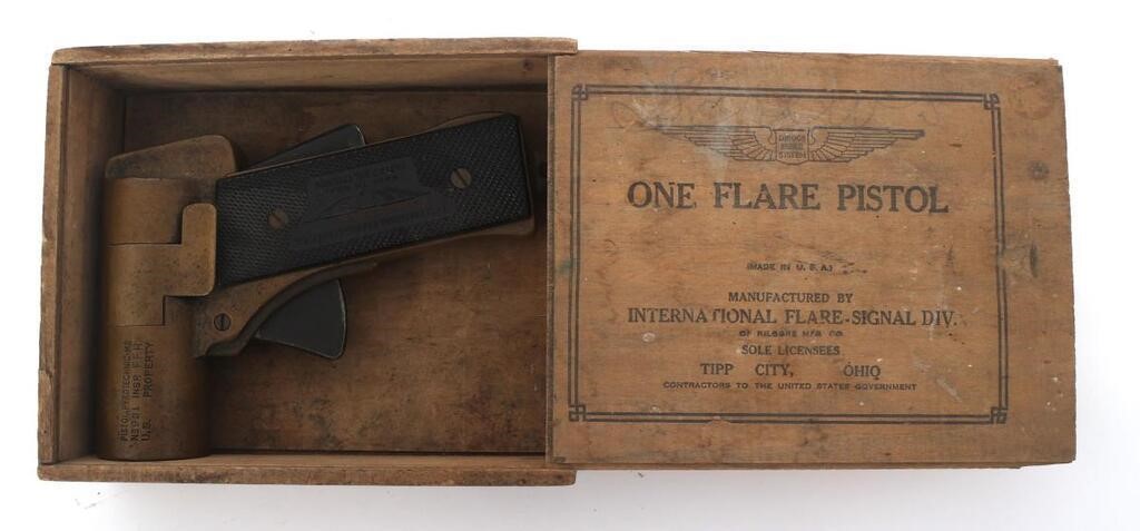 WWII US INTERNATIONAL FLARE MODEL M2 FLARE PISTOL