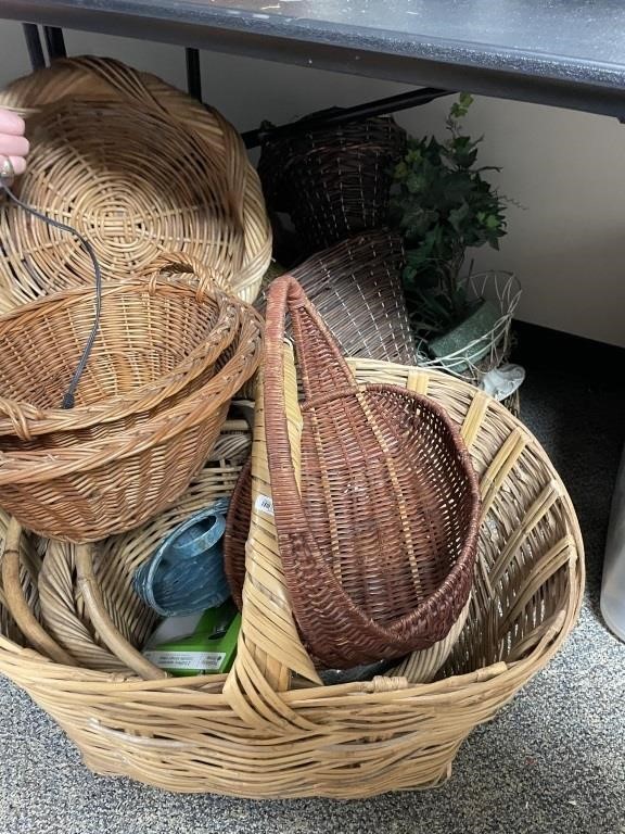 large lot of large baskets