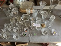CRYSTAL AND GLASS COLLECTIBLES