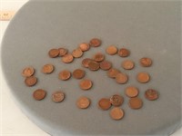 32 various date Indian Head pennies