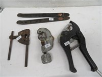 Pipe Cutter, PVC Cutter, Pry Tools