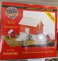 ERTLE BARN SET