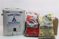 MINI CHIEF Home Elect Smoker, 8-Bags of Wood Chips