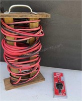 Extension Cord on Rack MILWAUKEE TOOLS 7/16th