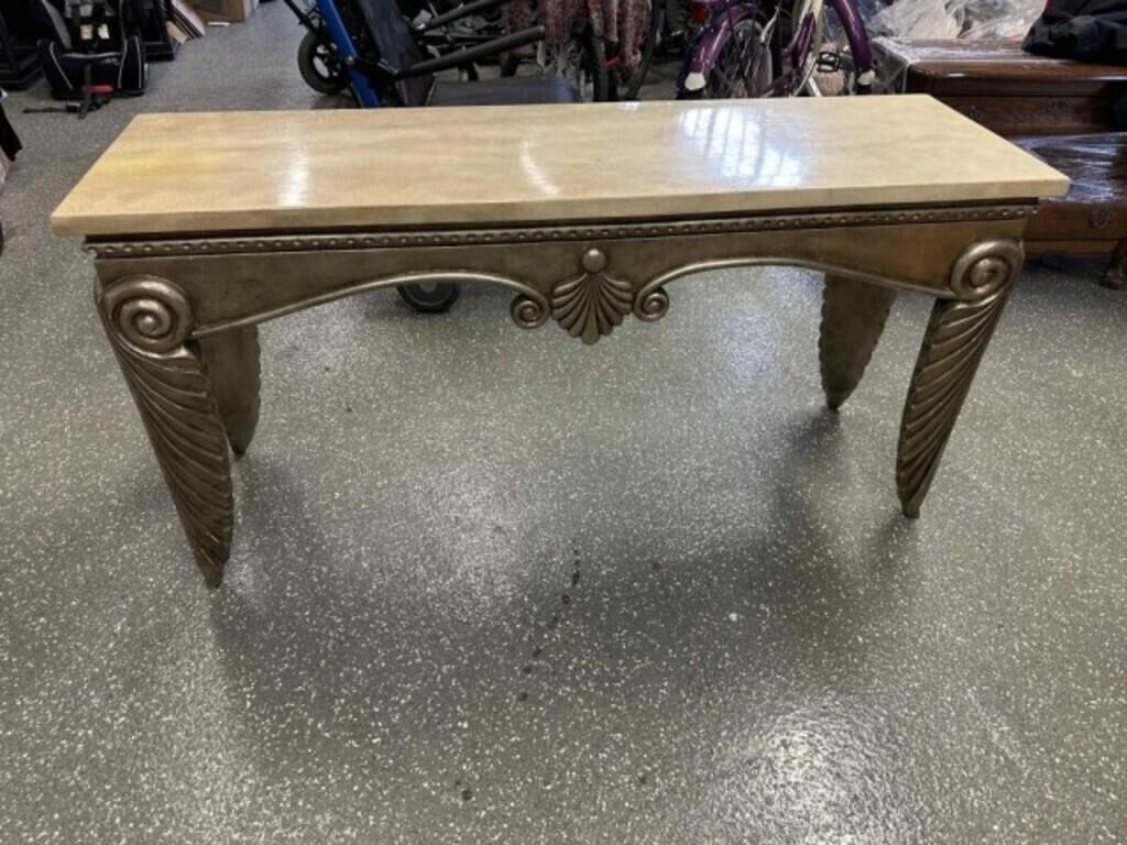 Police Auction: Large Decorative Table