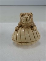 CHINESE 1.75" TALL CREATURE W/SHELL FIGURE