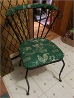 Vtg wrought iron upholstered chair 31.5h