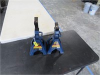 3 and 1/2 Ton Jacks, pick up only