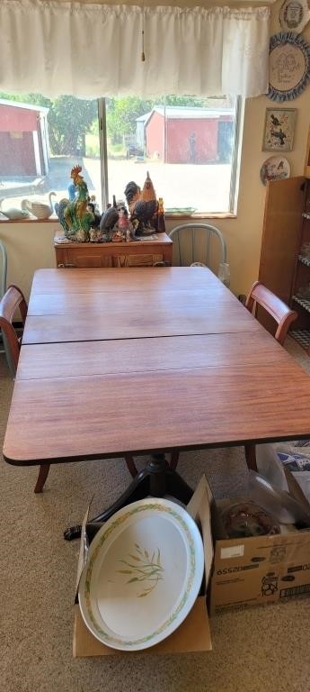 Duncan Phyfe table and chairs