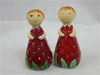 Old Strawberry Girl S&P Set