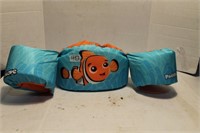 New Nemo Kids floaty vest