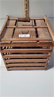 Wood egg crate with lid