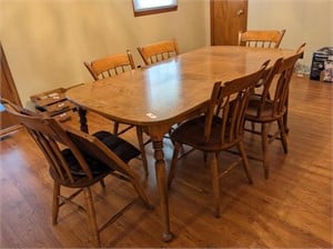 Dining Room Table with (6) Ethan Allen Chairs