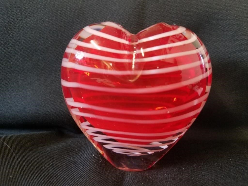 Blown Glass Red & White Swirl Heart Vase, 3.5" x