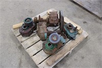 (5) Gear Boxes / Transfer case