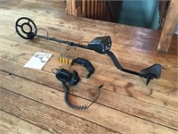 Discovery 3300 Metal detector - appears to work