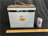 Vintage Queen ammo box / revolving seat