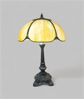 EARLY 20TH CENTURY STAINED GLASS TABLE LAMP
