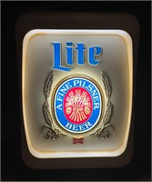 Large Vintage Miller Lite Lighted Beer Sign