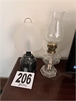 Vintage Oil Lamp & Lamp(LR)