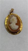 Cameo pendant stamped 10k 1.18g