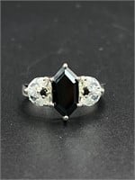 Size 7 black and clear rhinestone ring