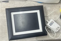 Electronic Picture Frame Works