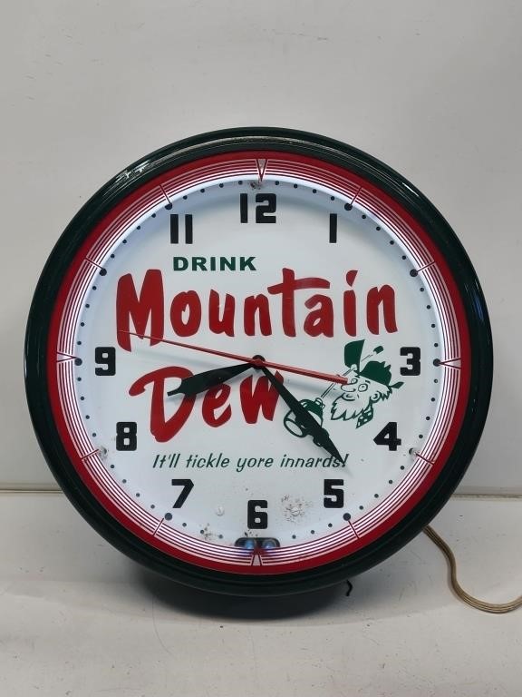 Mountain Dew Light-Up Neon Clock