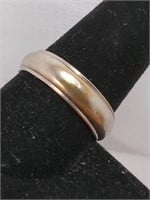 14Kt White Gold Band With Tarnished Gold Overlay,