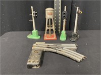 Lot of Vintage Lionel Model Train Accessories