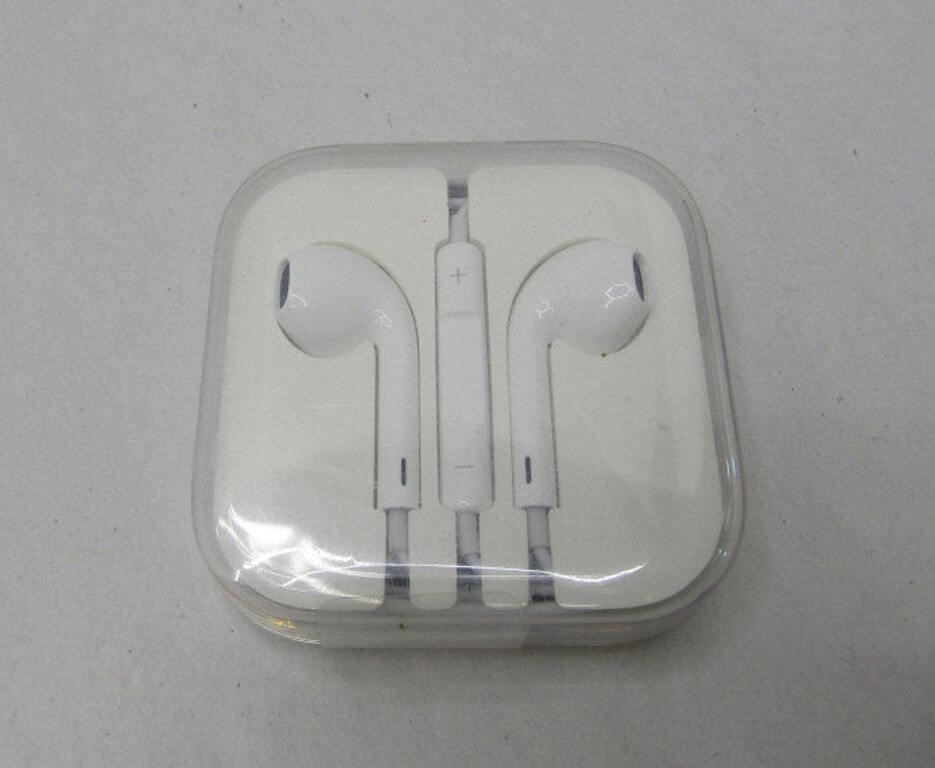 New Apple Ear Buds