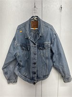 Vintage Levi’s Jean jacket, X-Large