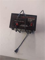 Pyramid PS-12KX Regulated Power Supply. Input