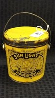 Sun Light Monarch Mfg. Co Axle Grease Tin