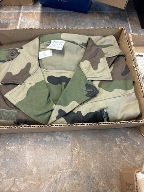 Army jacket, size medium