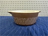 PYREX WOODLAND BROWN CASSEROLE DISH